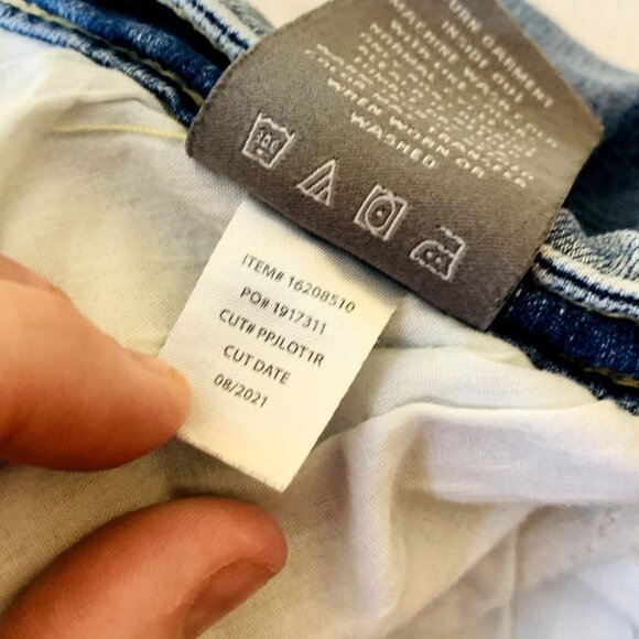 Torrid Womens Boyfriend Straight Vintage Stretch Mid-Rise Jean Distressed 20R - Picture 12 of 14